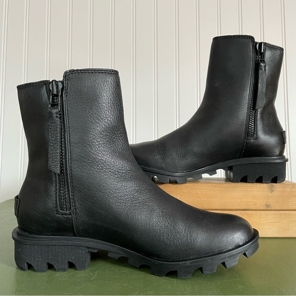 Sorel PHOENIX Waterproof Boots in Black Leather - Picture 9 of 10
